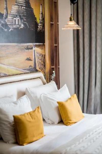 پلی هاوس تونگلر بانکوک