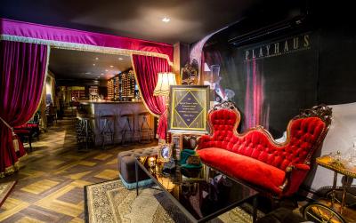 پلی هاوس تونگلر بانکوک