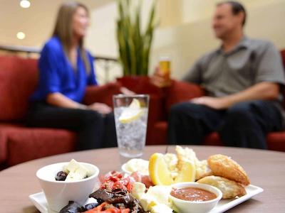 ایبیز استیلز ادلید گرسونر هتل