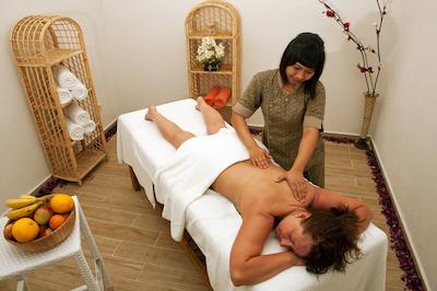 سرتیل دلوکس هتل