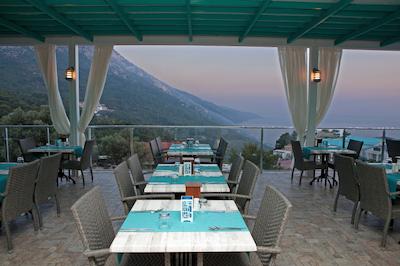 سرتیل دلوکس هتل