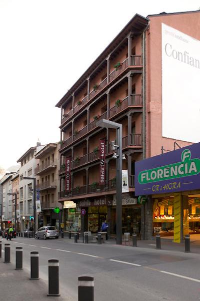 هتل اسالویا در