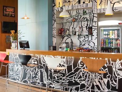 ایبیز مجی داز کروزز شپینگ