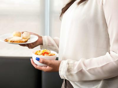 ایبیز مجی داز کروزز شپینگ