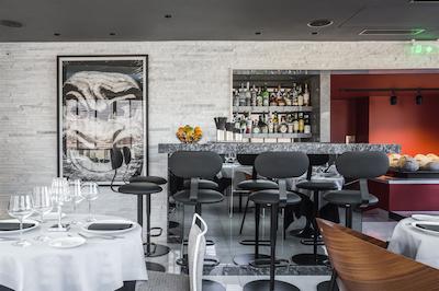 آتن واز هتل