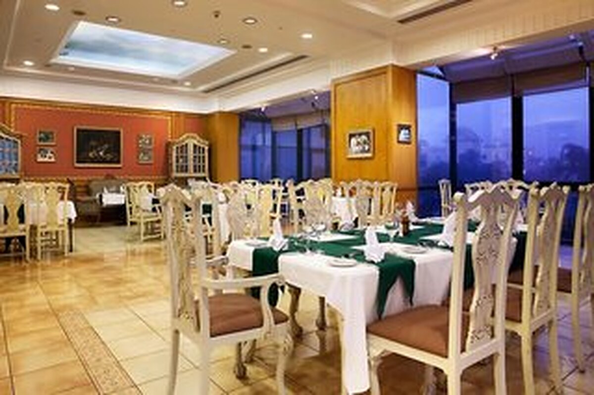 Hilton Pyramids Golf Resort