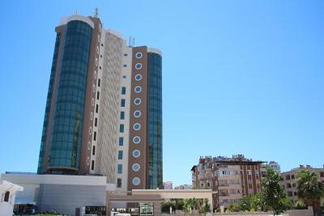 سیتی لیو اُتل