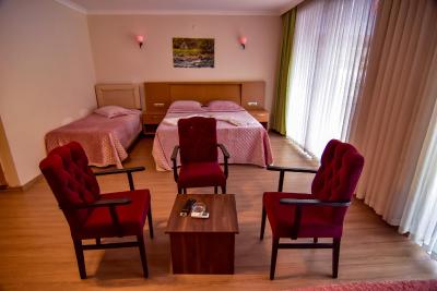 ساندال اُتل