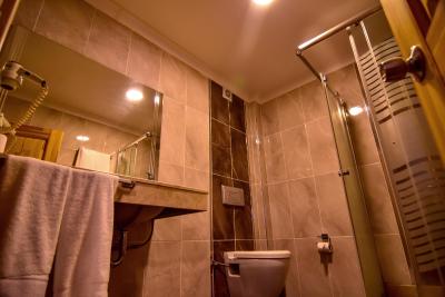 ساندال اُتل