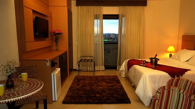 مندریان سویت هتل