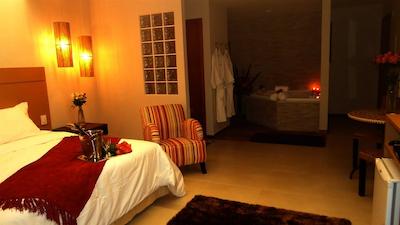 مندریان سویت هتل