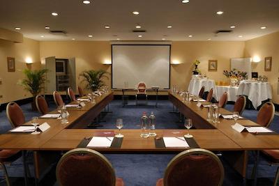 پنتاهتل لیج