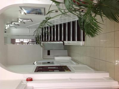 لندن کنتیننتال هتل