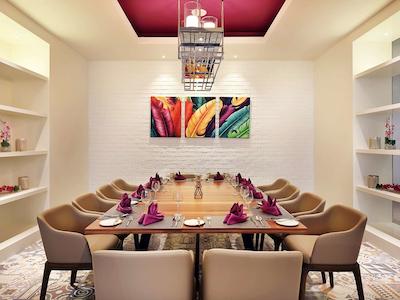 اوانجیو هتل کتا کینابالو ماناجد بای اکسر