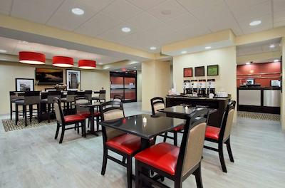 هامپتون این ریچلاند