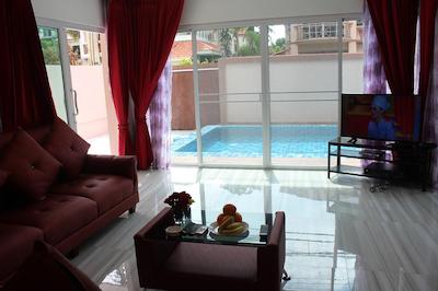 تای تانی پول ویلا ریزورت پاتایا