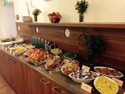 امبیانس هتل پراها