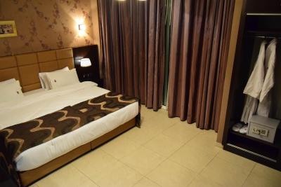 هتل نی سویتز