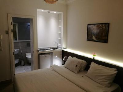 هتل نی سویتز