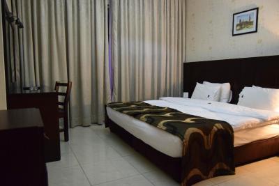 هتل نی سویتز