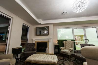 د اینترنیشنال هتل واگا