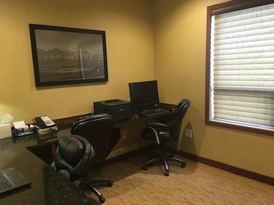 بست وسترن پلاس سرویس این اند سویتز