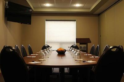 بست وسترن پلاس سرویس این اند سویتز