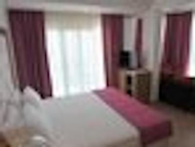 کل بیچ اند بوتیک