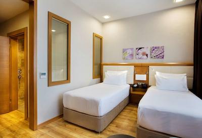 هیلتون گاردن این ککالی سکرپینار