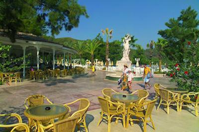 کلوب اند هتل لتونیا