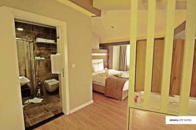 سناسیتی هتل