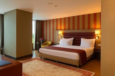 تکسیم گونن هتل