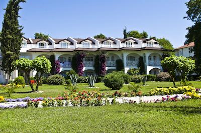 لیکیا بتانیکا بیچ اند فون کلوب