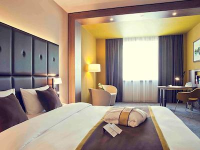 مرکور تیومن سنتر هتل