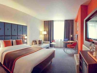 مرکور تیومن سنتر هتل