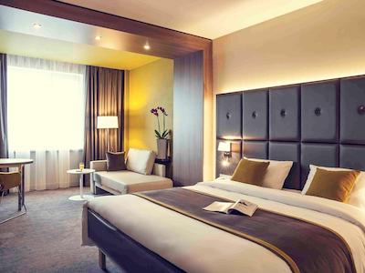 مرکور تیومن سنتر هتل