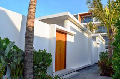 د کاست که ساموی ادولتز اُنلی ریزرت اند اسپا