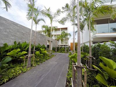 د کاست که ساموی ادولتز اُنلی ریزرت اند اسپا