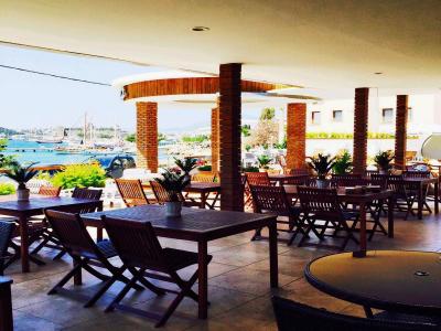 اکان بیچ هتل