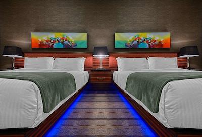 هتل کلیک کالگاری آیرپرت