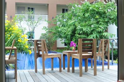 یو تینی بوتیک هوم