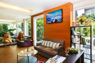 یو تینی بوتیک هوم