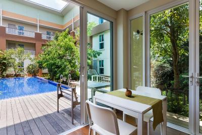 یو تینی بوتیک هوم