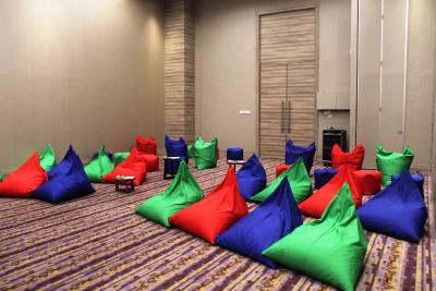 ایبیز استیلز جاکارتا مانگا دوا اسکوار