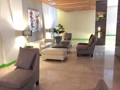 ویز پریم هتل کلاپا گادینگ