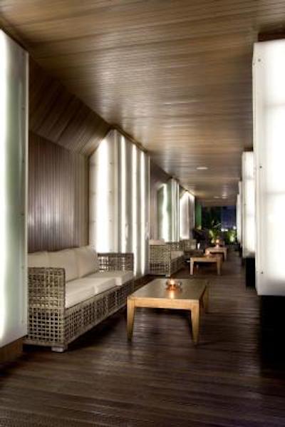 ویز پریم هتل کلاپا گادینگ