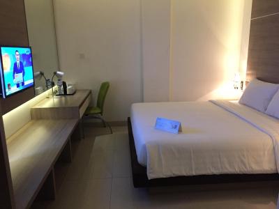 ویز پریم هتل کلاپا گادینگ