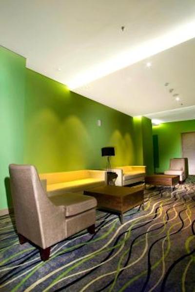 ویز پریم هتل کلاپا گادینگ