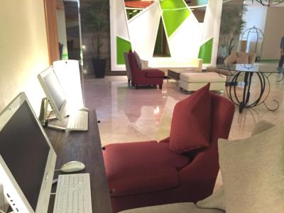 ویز پریم هتل کلاپا گادینگ