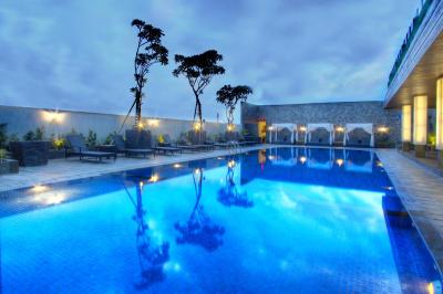 ویز پریم هتل کلاپا گادینگ